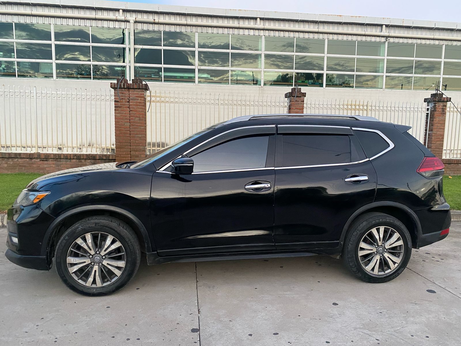 Nissan Rogue 2019 o Similar